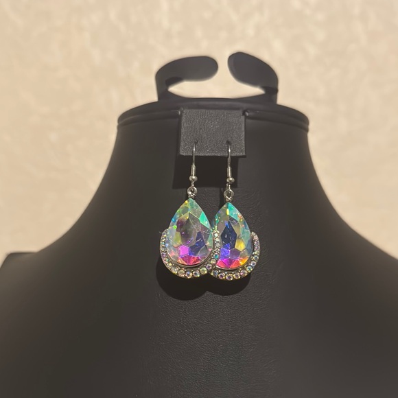 paparazzi Jewelry - 3/$12 Paparazzi Silver Teardrop Earrings with Iridescent Pendants